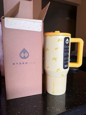 HydroJug 20oz traveler - Main Squeeze